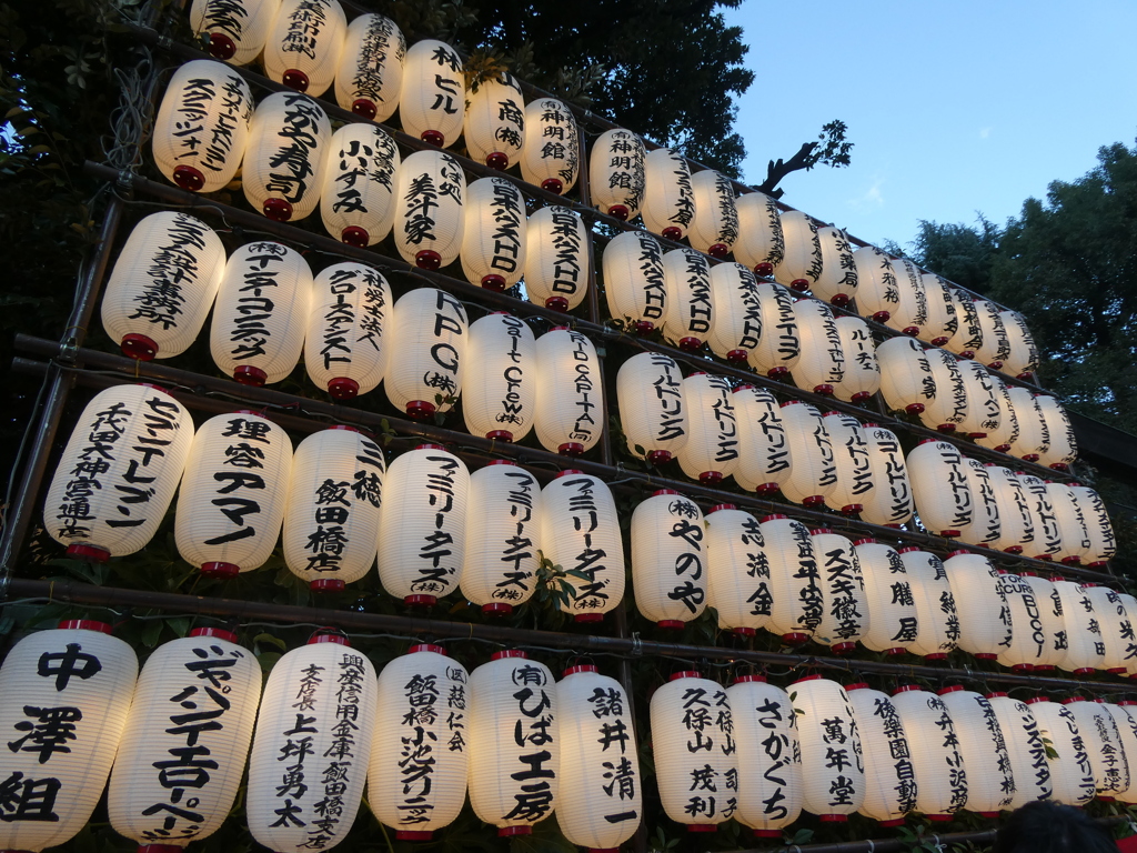 東京大神宮の献灯