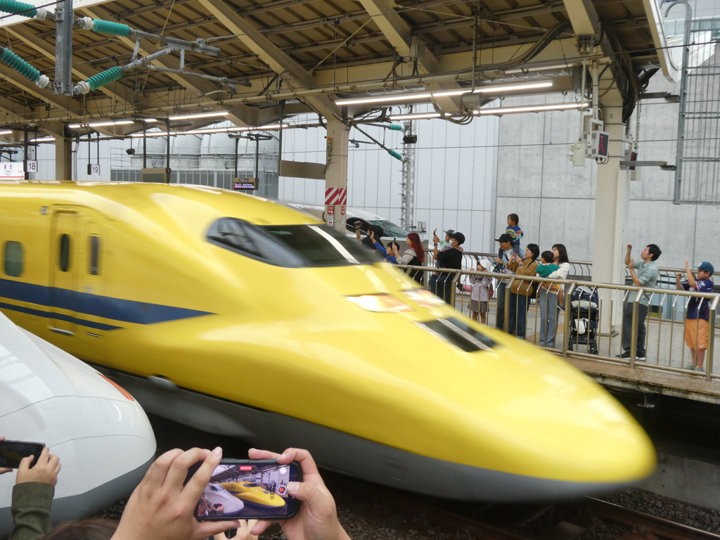 ドクターイエロー出発！