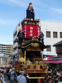 令和７年新富町一丁目の山車(昼)