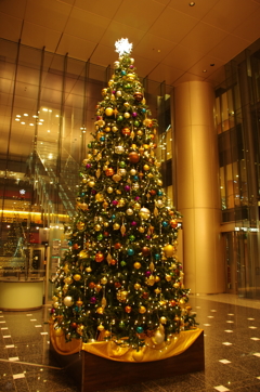 六本木一丁目駅のクリスマスツリー