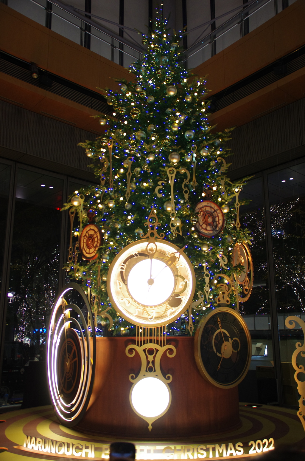 丸ビルのクリスマスツリー(2)