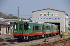 車庫入庫待ち？