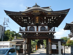 万満寺大門