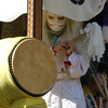 暖簾の陰から・・・