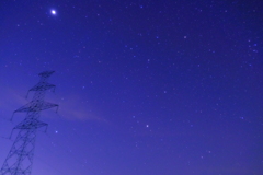 鉄塔と星空