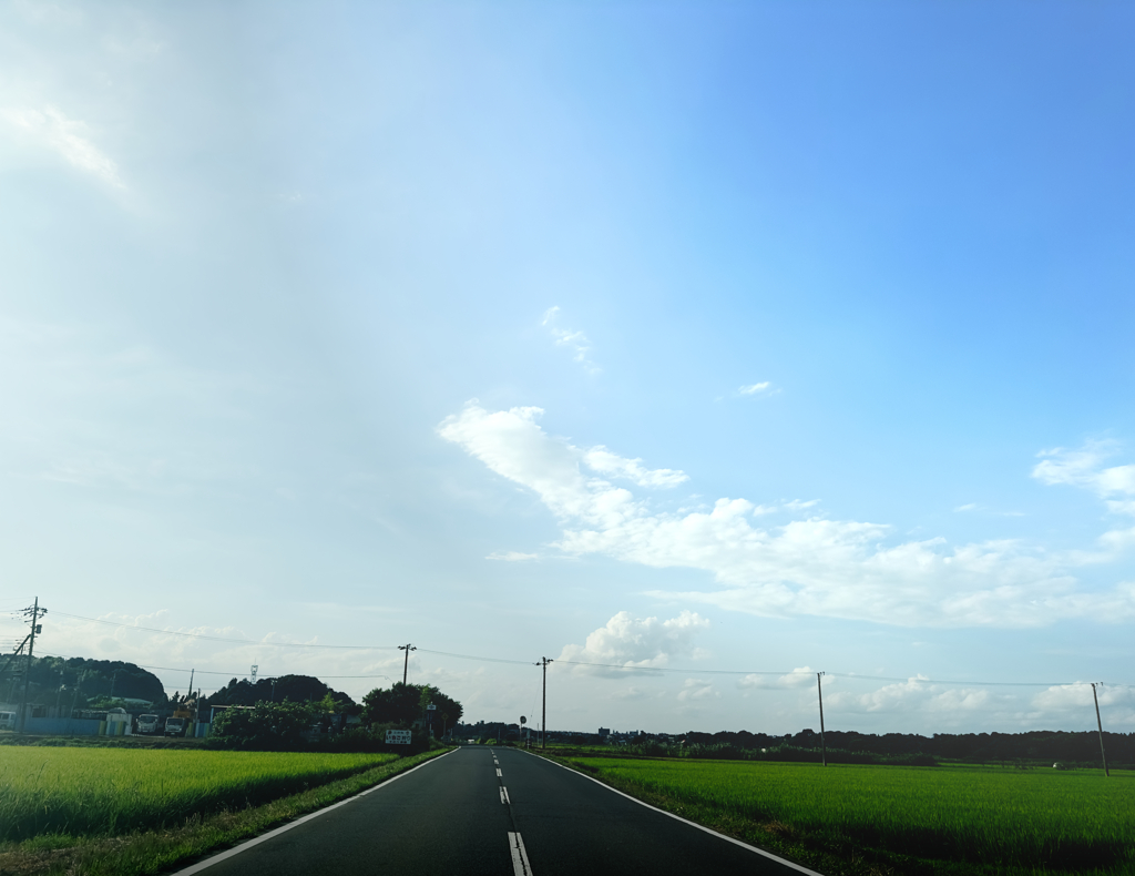 どこまででも続く道