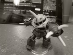 モノクロズゴック