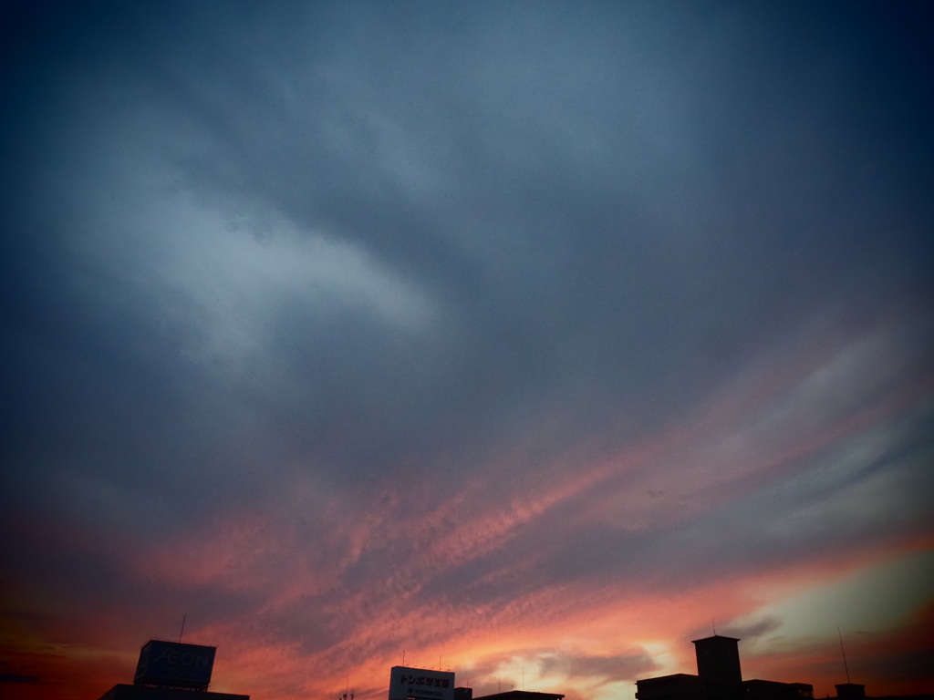西の空、焼けました