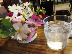 喫茶店で