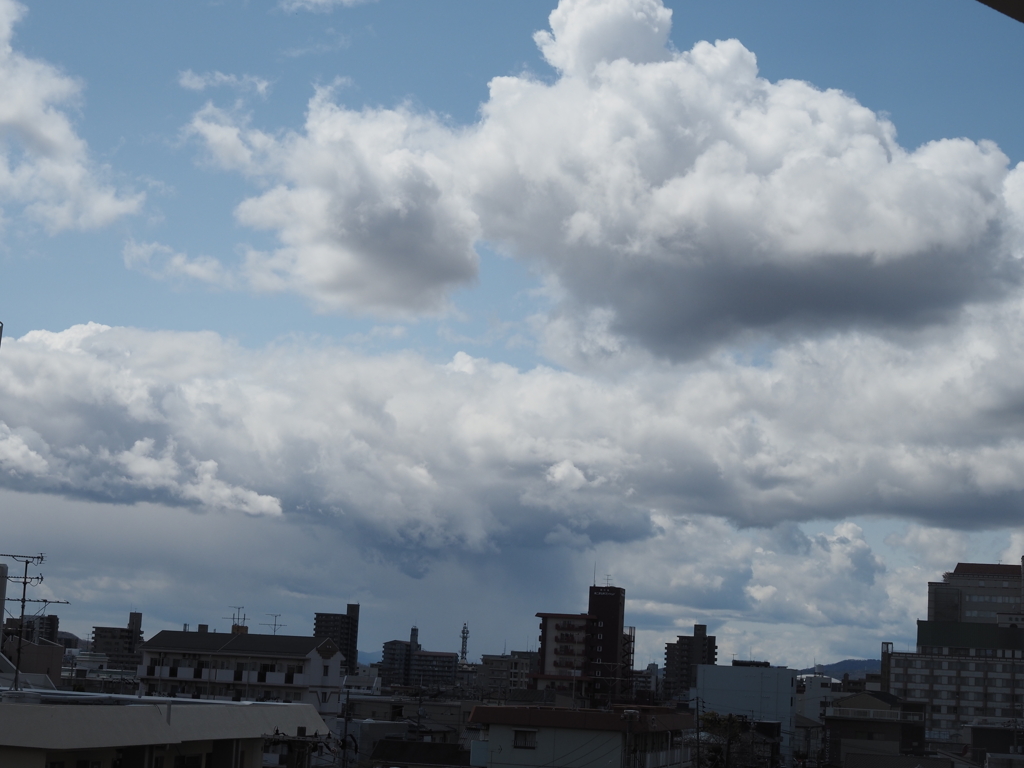 今日の空