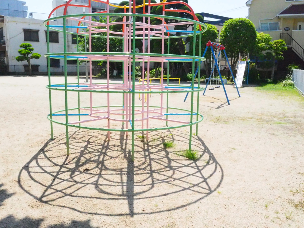 誰もいない公園