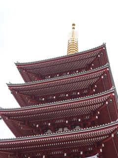 曇りの浅草