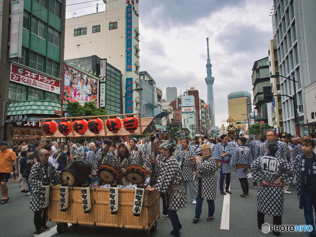 祭囃子とスカイツリー