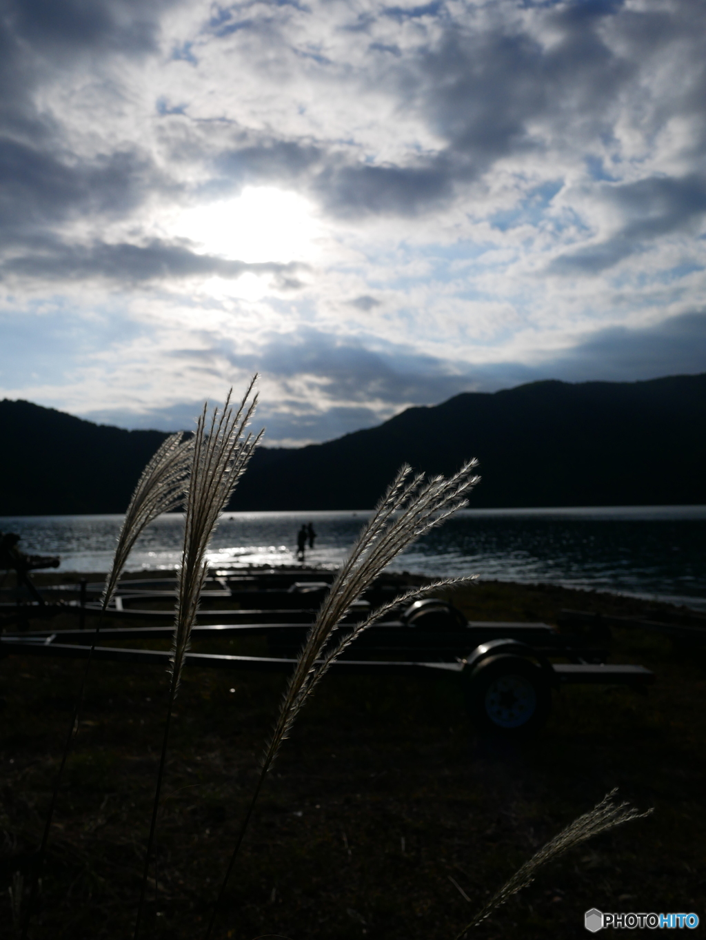 秋を迎えた芦ノ湖