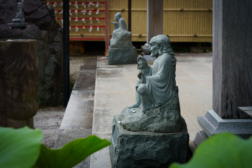 香勝寺石像