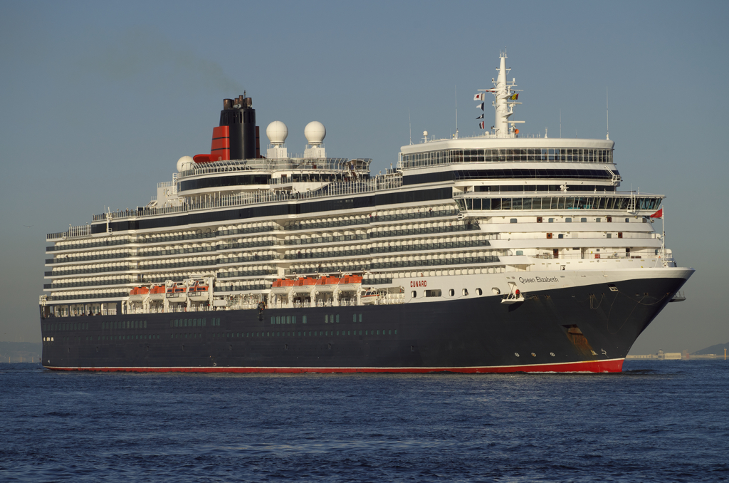 MS Queen Elizabeth＠大阪港