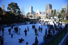 東京ミッドタウンにあるスケート場