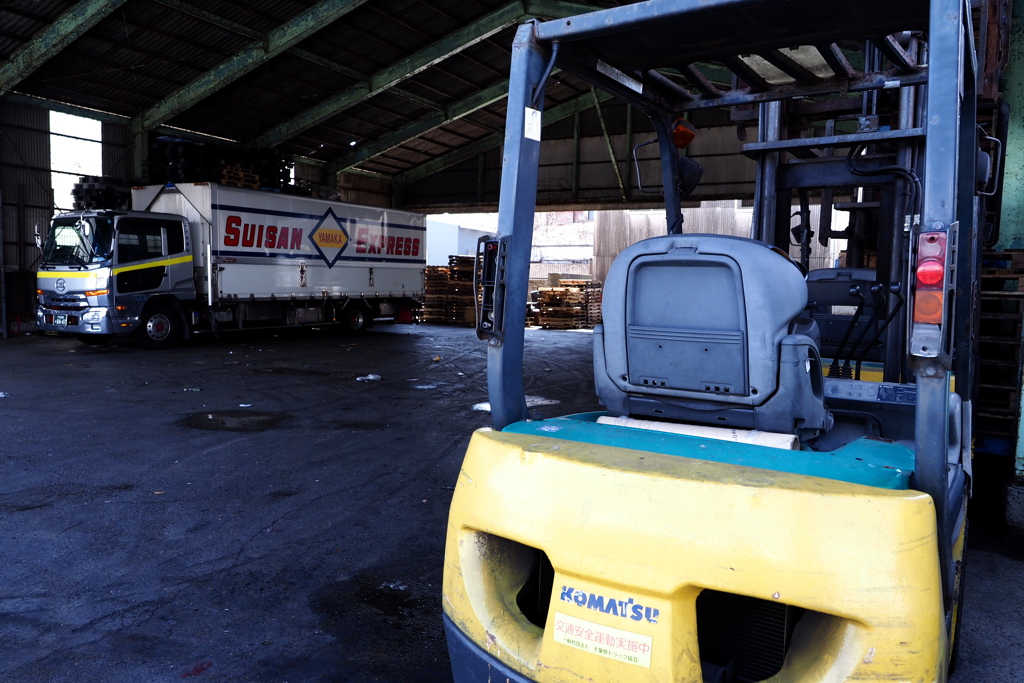 フォークリフト