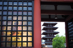 西大門と五重塔