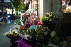 夜の花屋