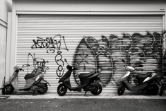 シャッター前の3台 シャッター前の3台