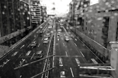 雨の首都高