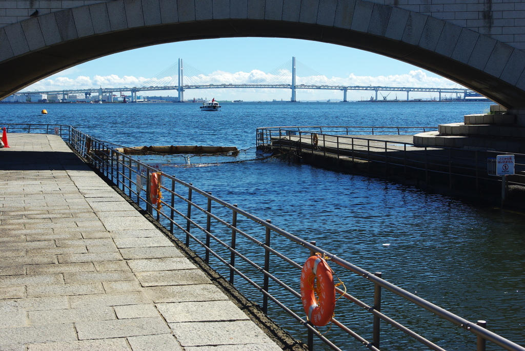 臨港パークアーチ橋