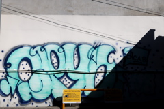 駐車場のペイントと影