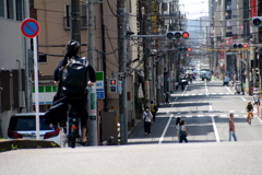 自転車に乗った剣士