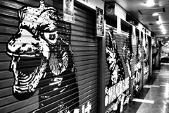 怪獣シャッター