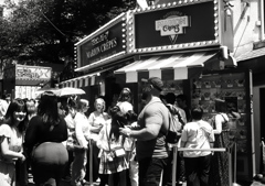 クレープ屋 (FILM)