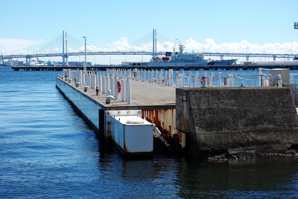 横浜ぷかりさん橋