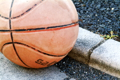 道路のバスケットボール