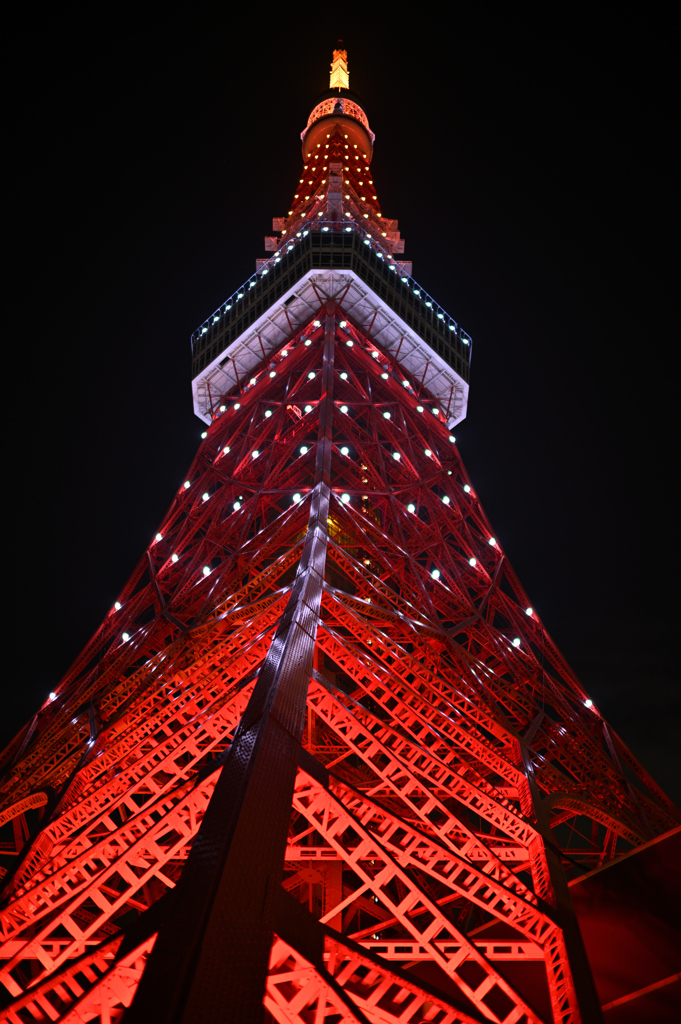 これは東京タワーですね。