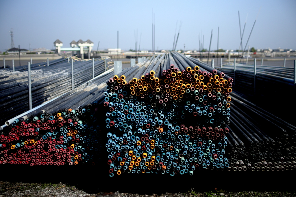 海岸堤防内と外