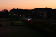 夜明けのローカル線