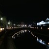 行燈が灯る川
