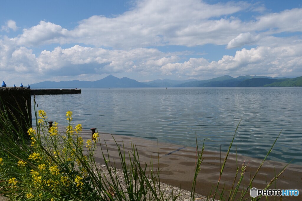 湖畔