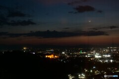 ホテルの窓からみた夜景
