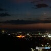 ホテルの窓からみた夜景