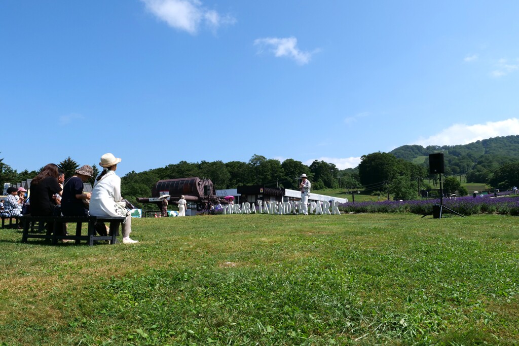 ラベンダーの香りとケーナの調べ