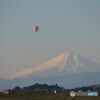 気球と富士山