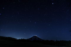 富士山麓の星景【12月】 (1)