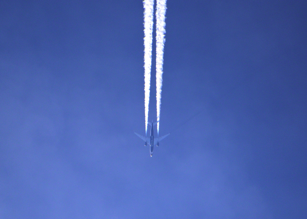 飛行機雲