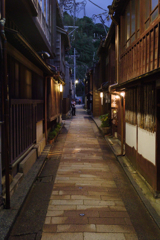 東茶屋の路地