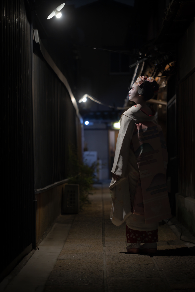 夜の路地