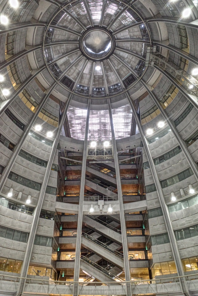 神戸ファッションマート　エスカレーター