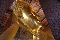 タイ　ワットポーの涅槃像