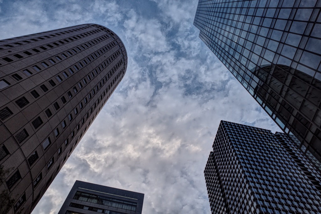 解体を待つ丸ビル