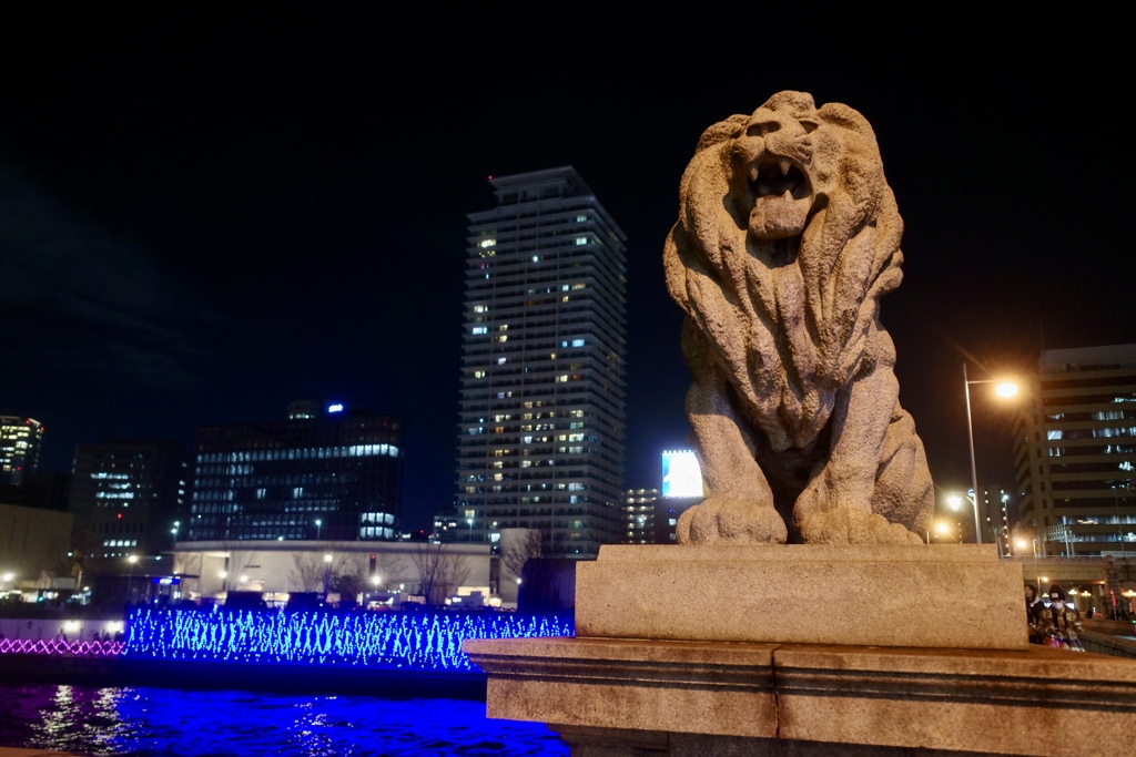 難波橋のライオン